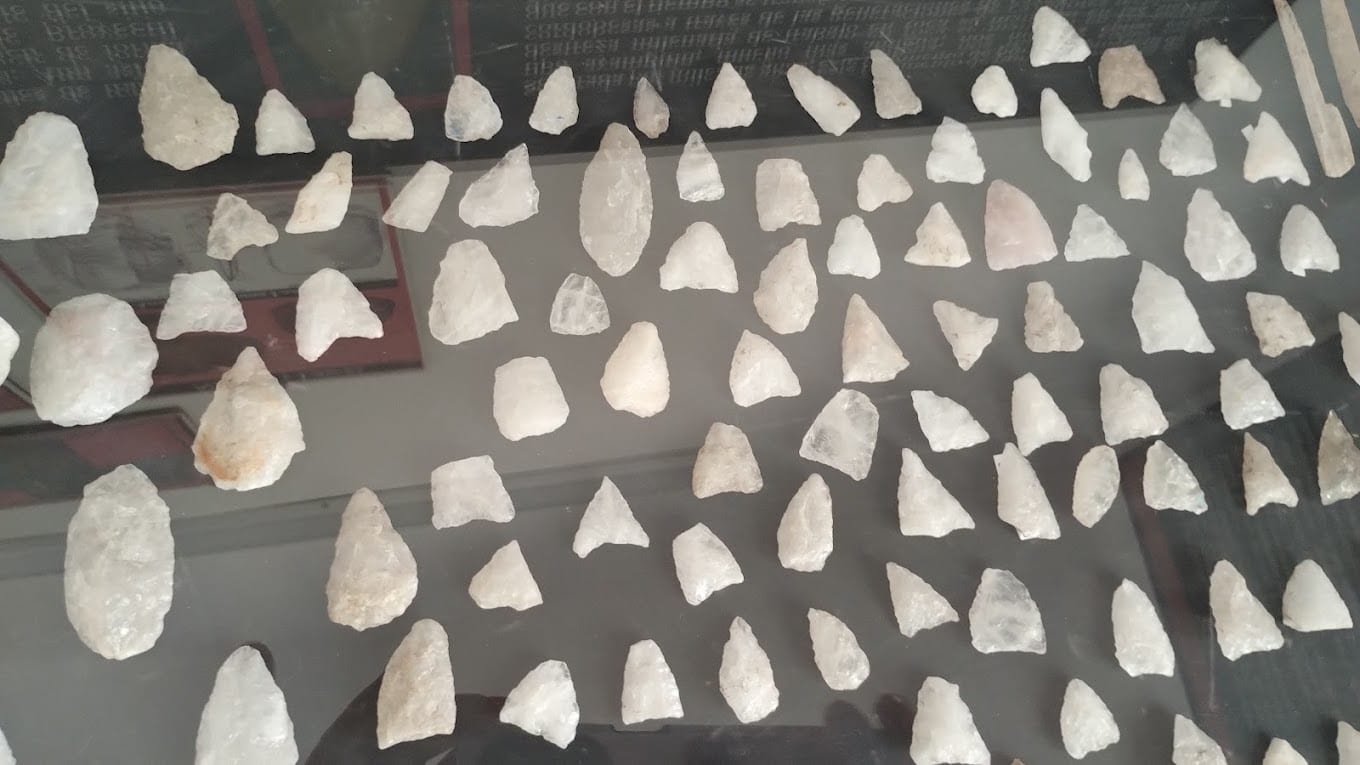 Colección de puntas de proyectil del Museo Estrella de Piedra